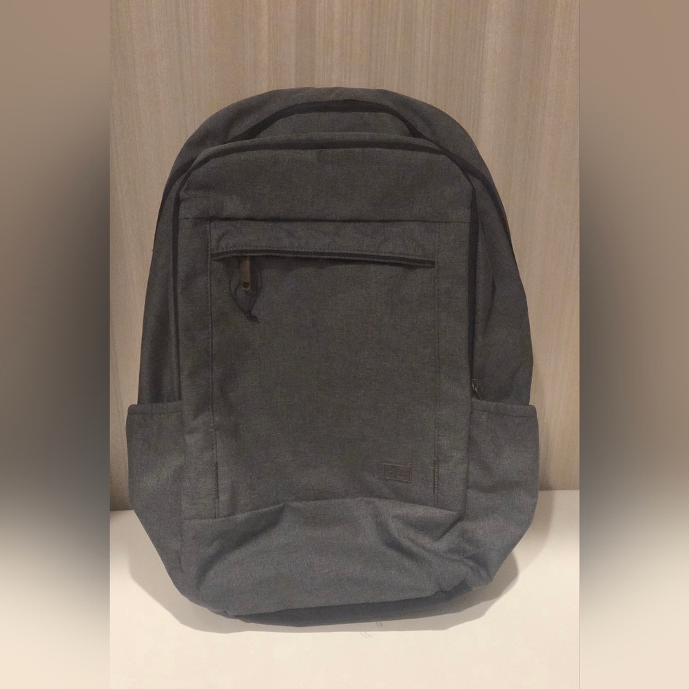 Charcoal Case Logic Era Laptop Backpack